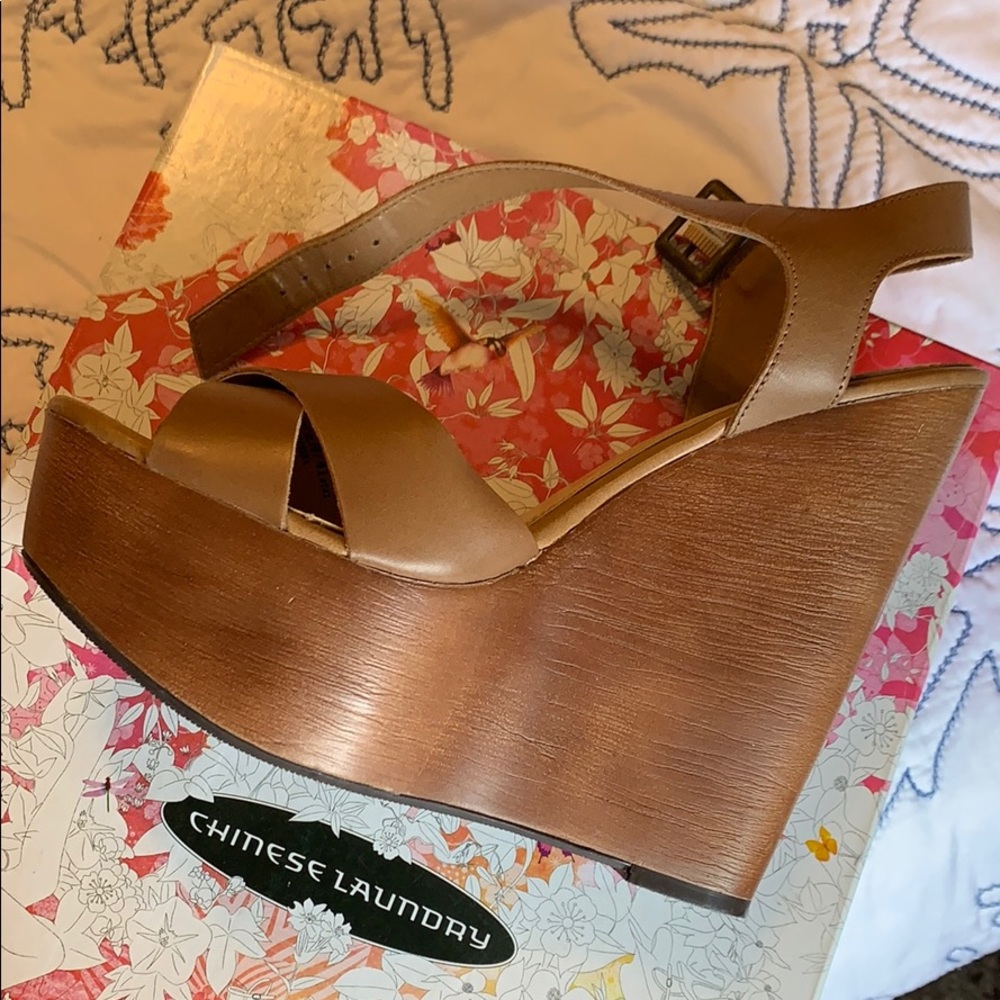 Chinese Laundry Platform Wedges